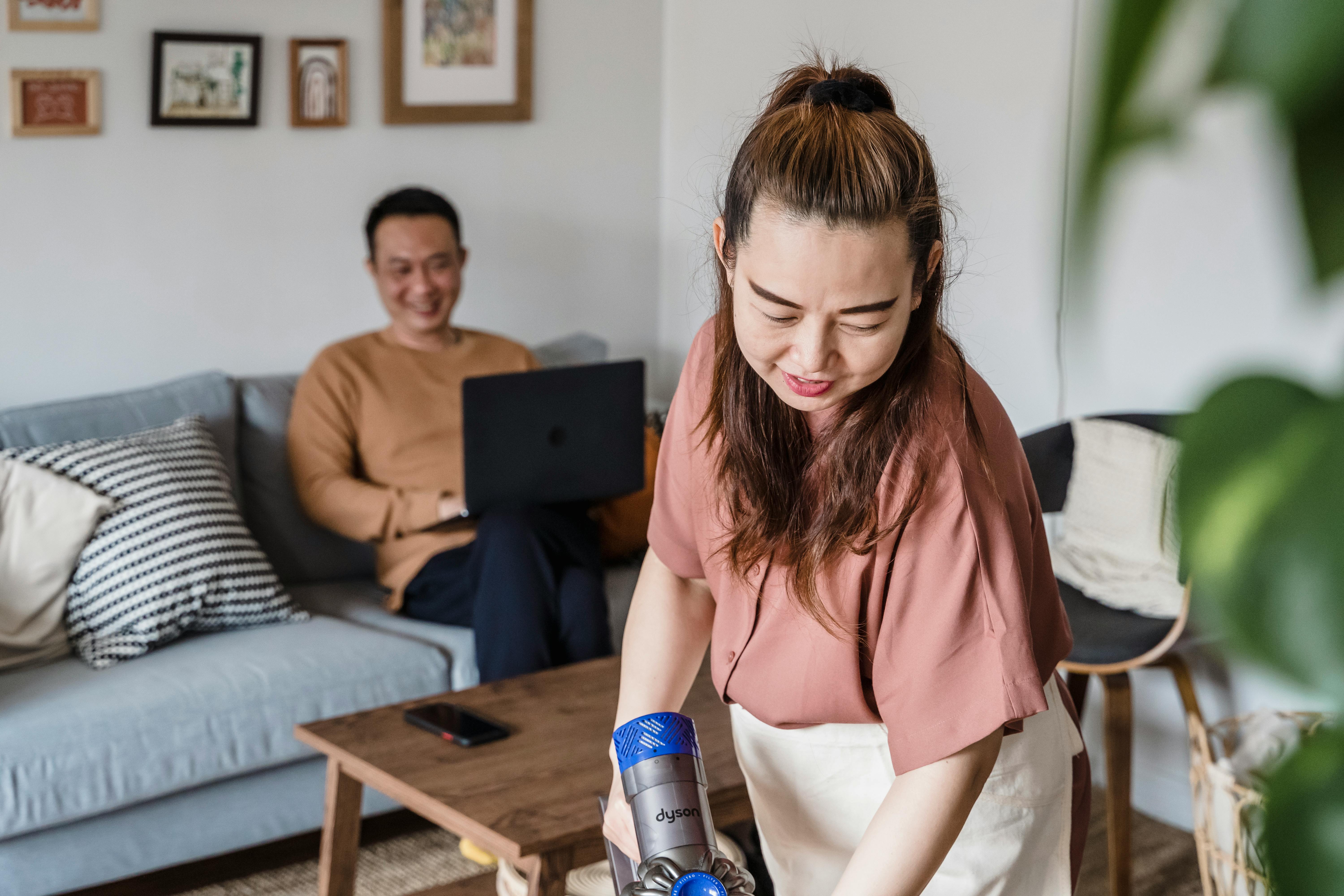 Dyson V15 Detect Cordless Vacuum Tested: Is It Worth It?